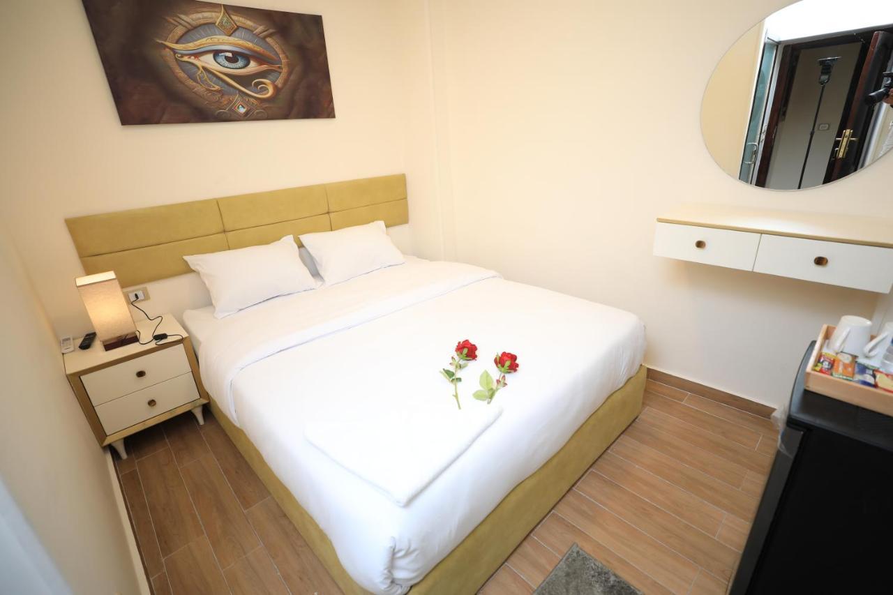 Pyramids Heart Hotel Kafrat al Jabal Luaran gambar