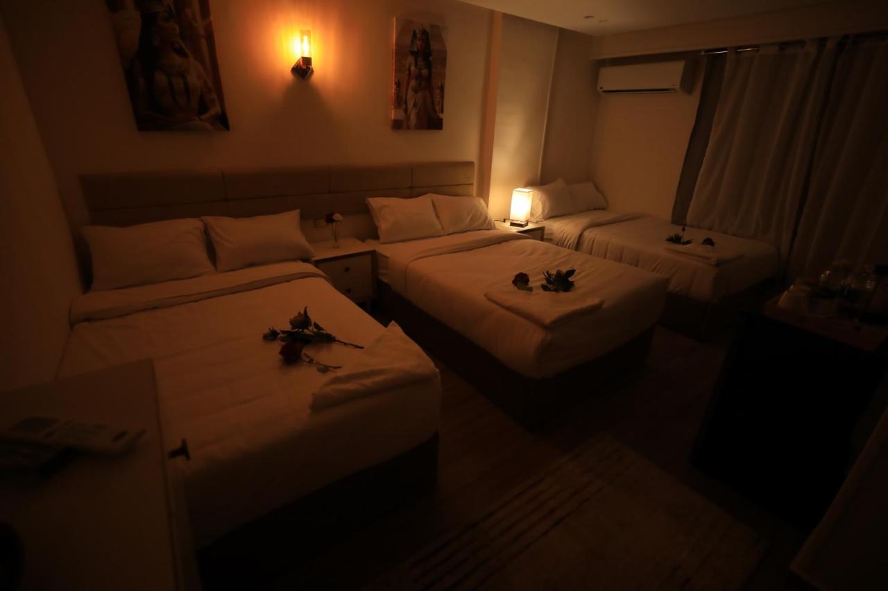 Pyramids Heart Hotel Kafrat al Jabal Luaran gambar