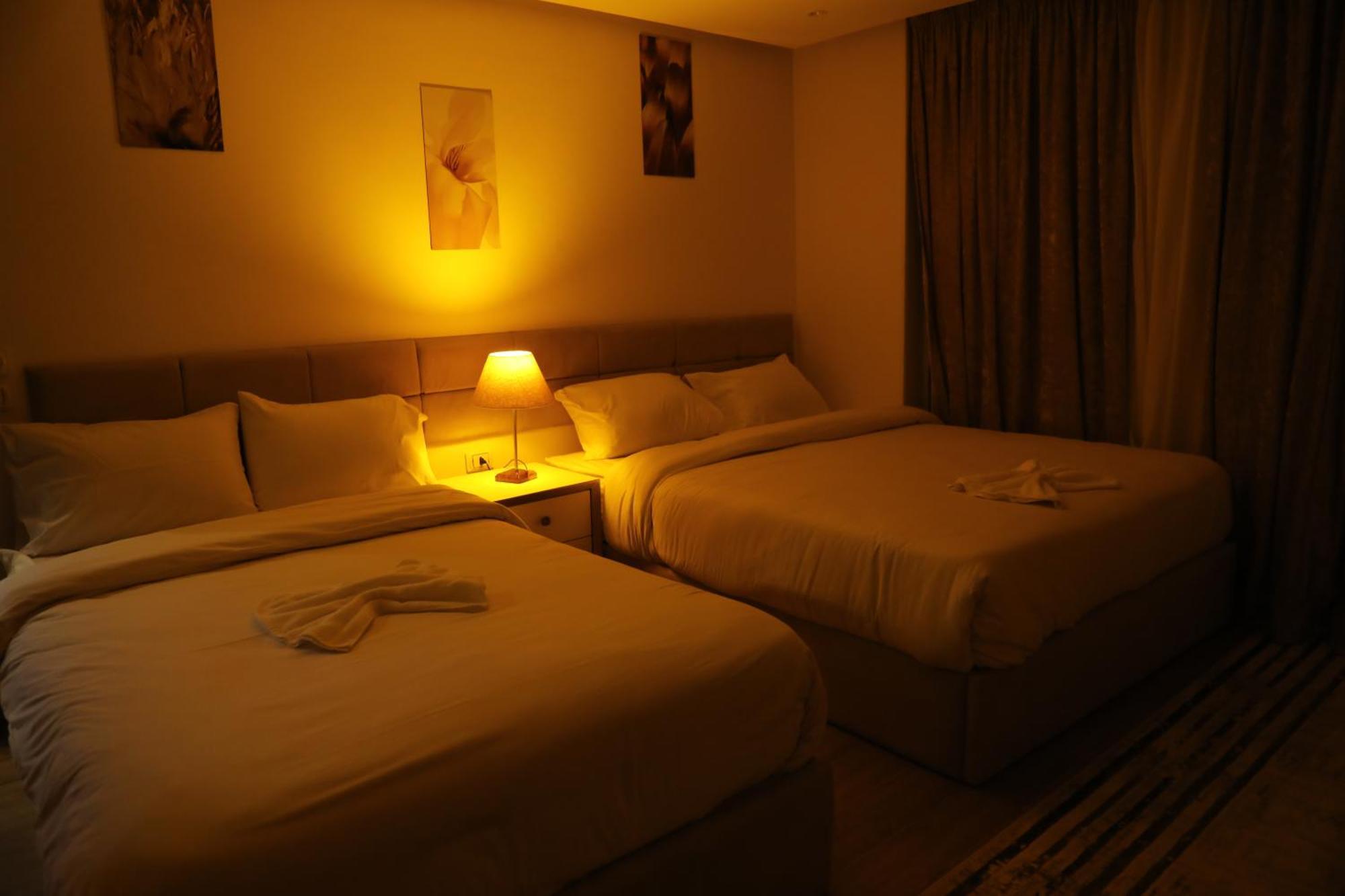 Pyramids Heart Hotel Kafrat al Jabal Luaran gambar
