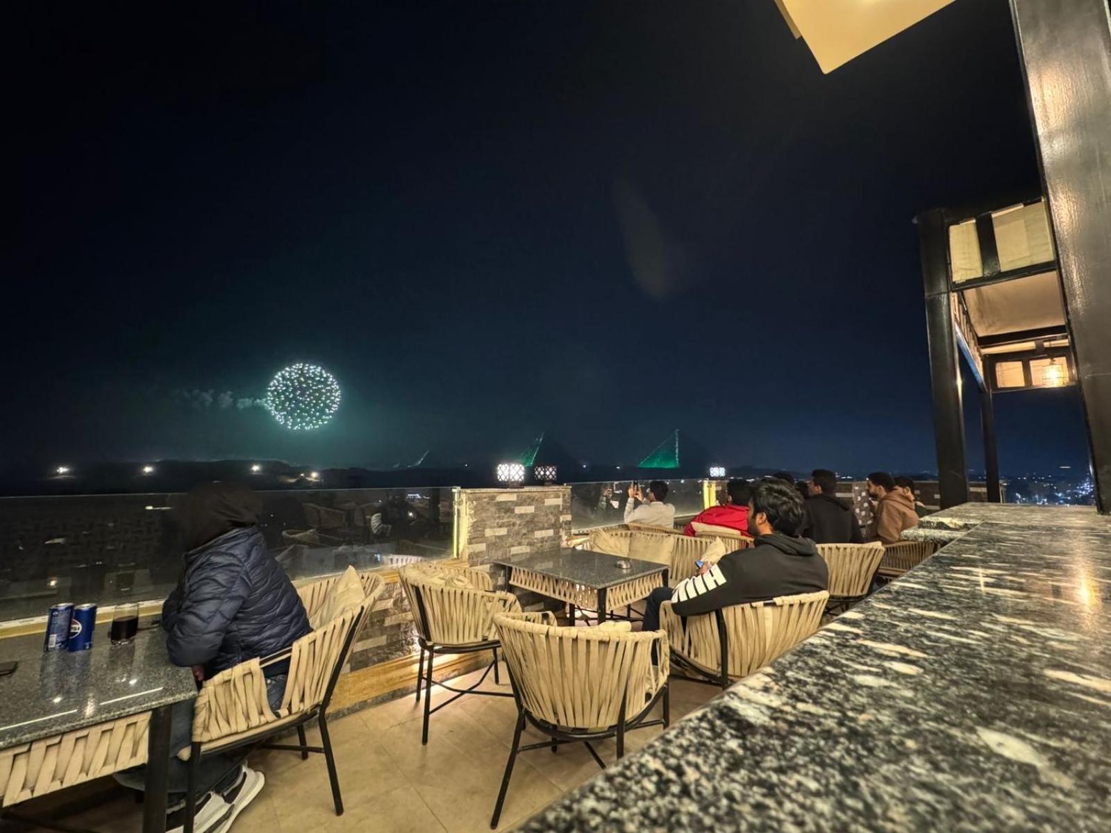 Pyramids Heart Hotel Kafrat al Jabal Luaran gambar